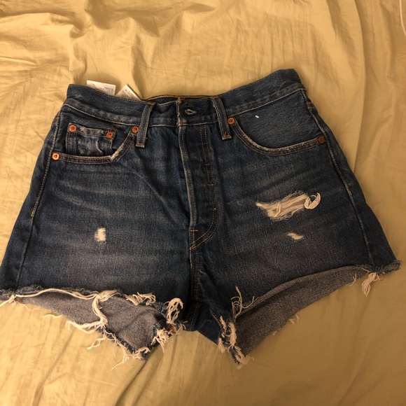 Levi's Pants - Denim shorts